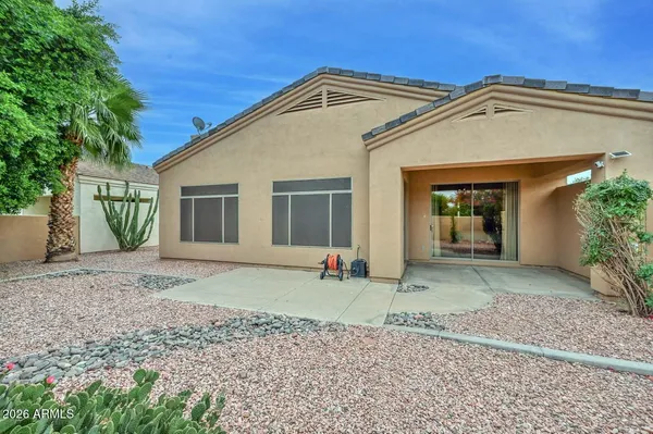 $462,500 | 2210 East Branham Lane, Phoenix, AZ 85042