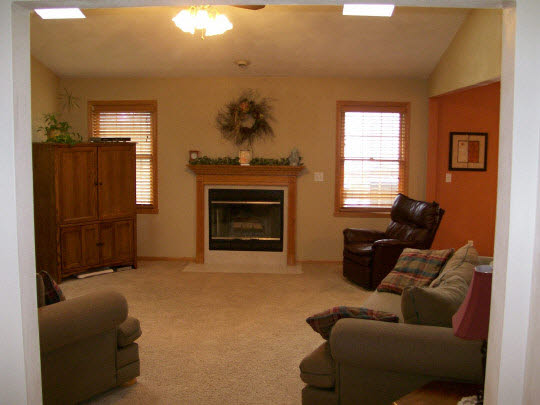 3048 North Silver Ridge Drive Oregon, IL 61061 - Photo 3 of 11 Gallery Image 3