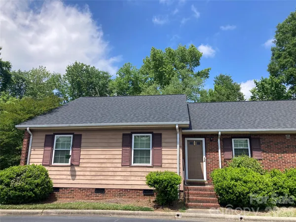 $175,000 | 1300 Larchmont Place, Unit 901, Salisbury, NC 28144