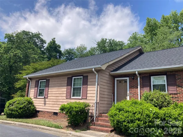 $175,000 | 1300 Larchmont Place, Unit 901, Salisbury, NC 28144