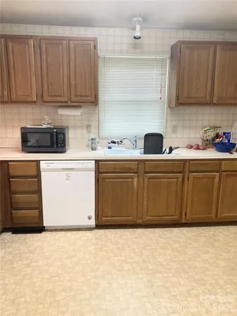 $175,000 | 1300 Larchmont Place, Unit 901, Salisbury, NC 28144