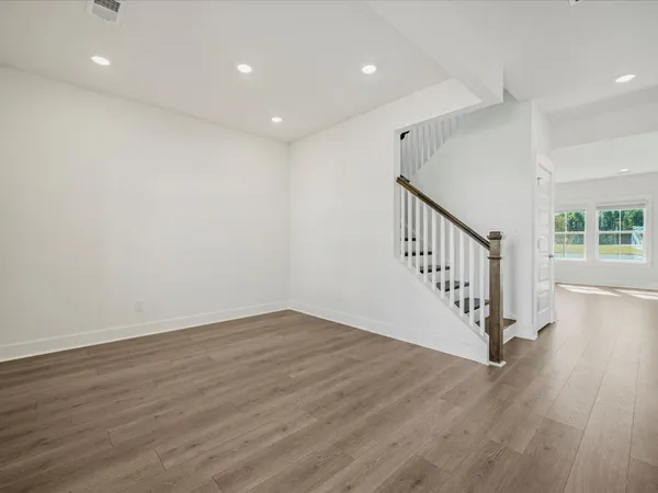 $539,990 | 421 Radiant Blue Way, Summerville, SC 29486