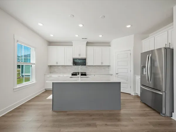 $539,990 | 421 Radiant Blue Way, Summerville, SC 29486