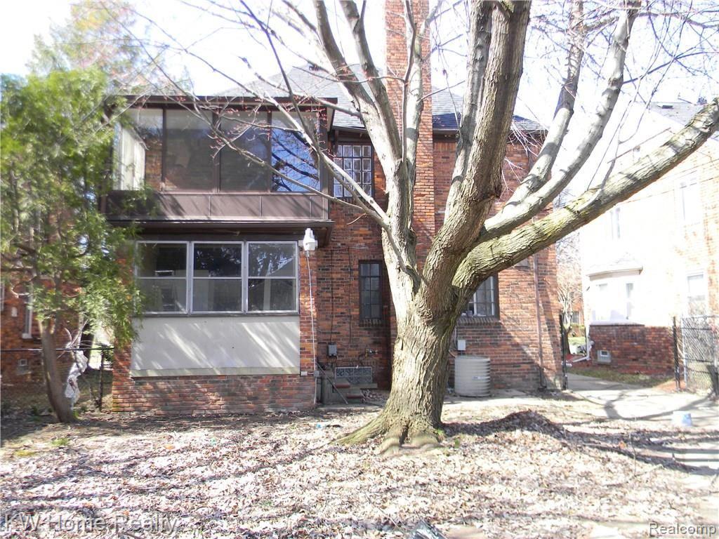 16814 Edinborough Road Detroit, MI 48219 - Photo 4 of 13