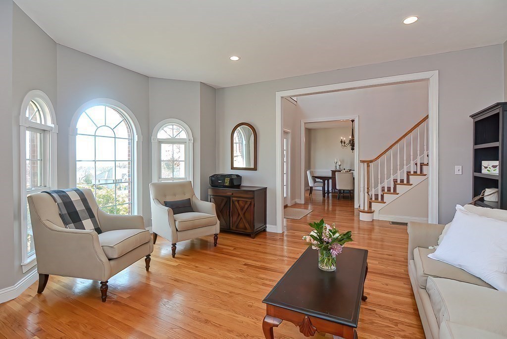 51 Mohawk Path Holliston, MA 01746 - Photo 18 of 42 Gallery Image 18