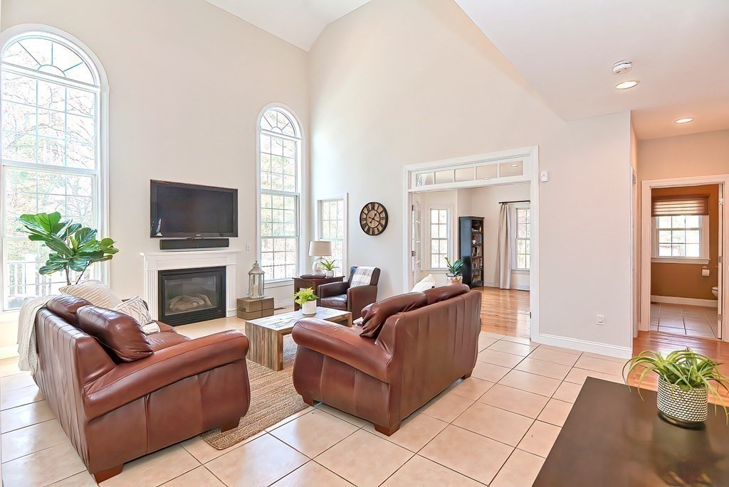 51 Mohawk Path Holliston, MA 01746 - Photo 9 of 42 Gallery Image 9