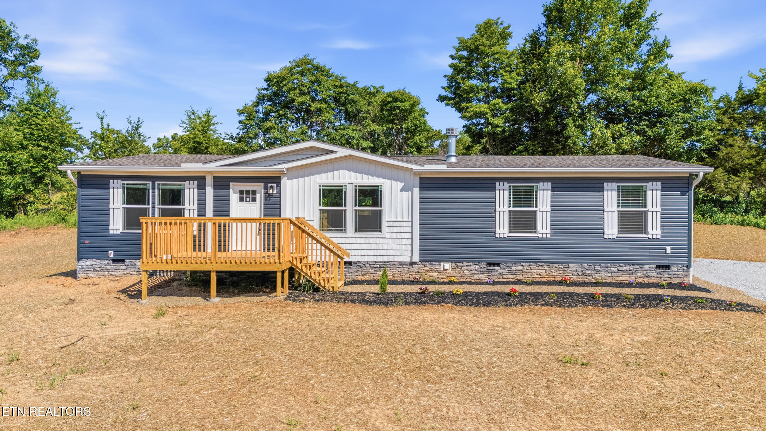 160 Copenhaver Road Lenoir City, TN 37771 - Photo 1 of 25 Front Hero