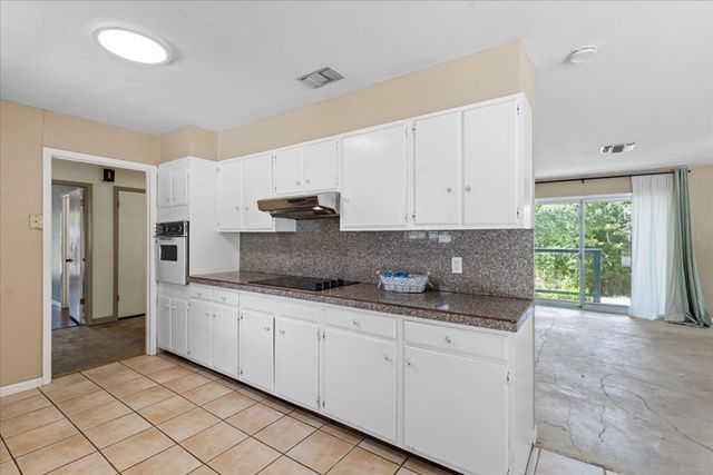 $350,000 | 609 River Road, Blanco, TX 78606