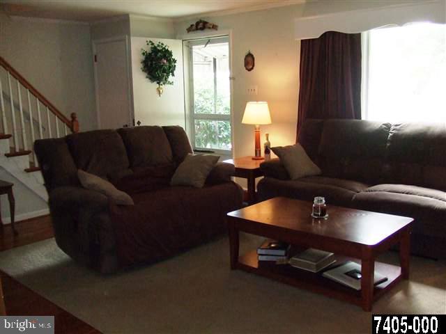 329 Irving Road York, PA 17403 - Photo 4 of 25 Gallery Image 4