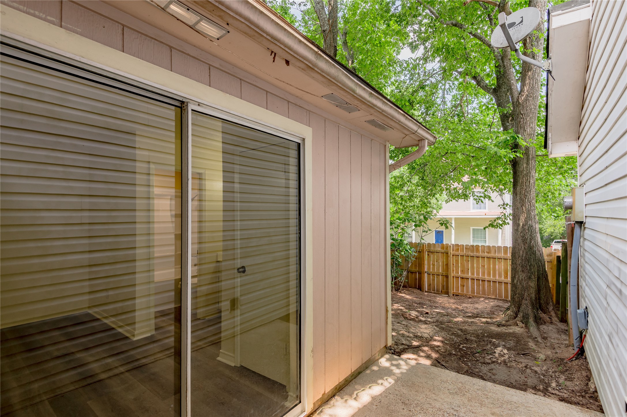 1401 Ave O, Unit F Huntsville, TX 77340 - Photo 24 of 26 a view of a backyard