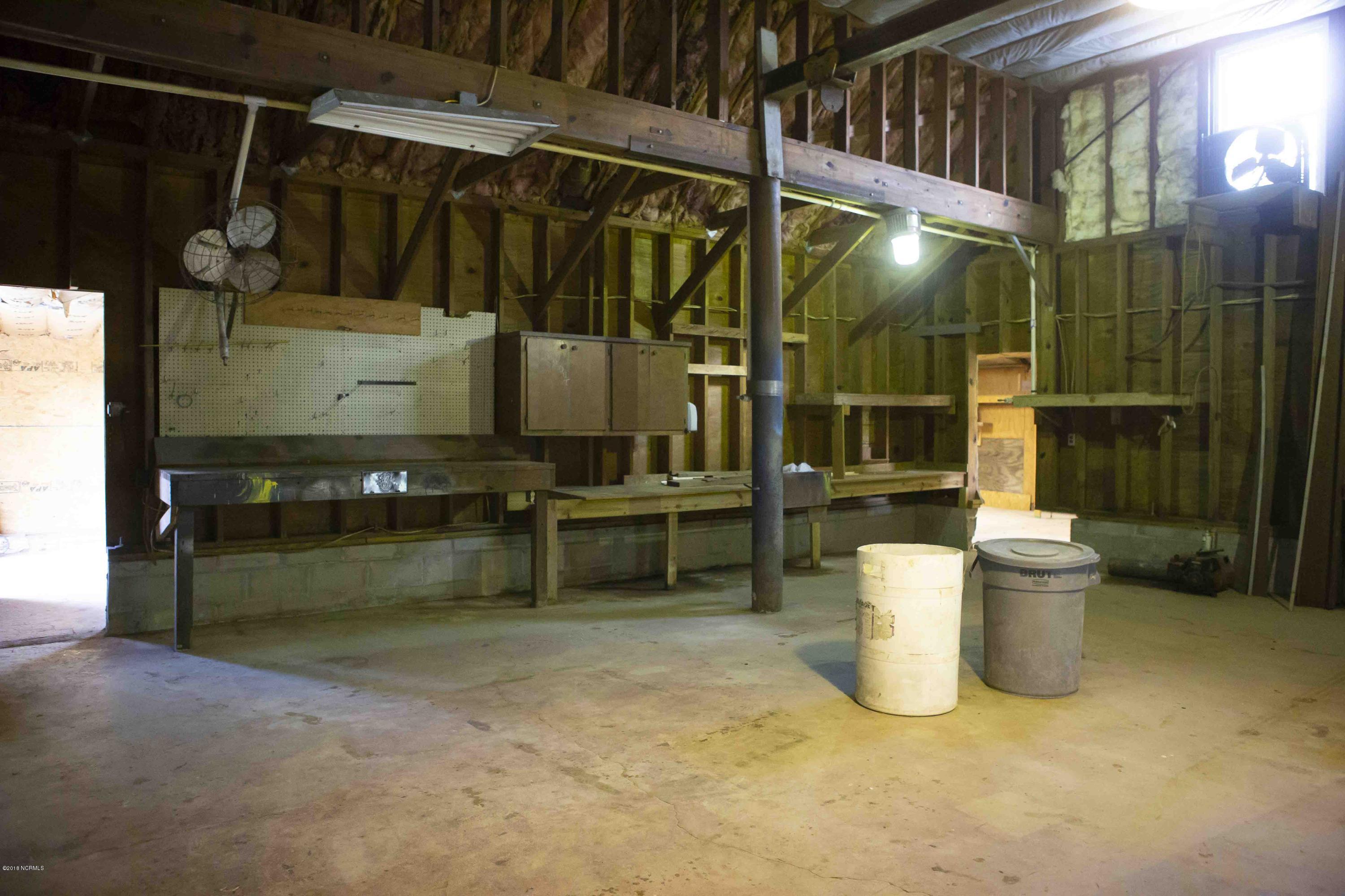 4437 Pleasant Plain Road Ayden, NC 28513 - Photo 21 of 59 4437 Pleasant Plain Rd021