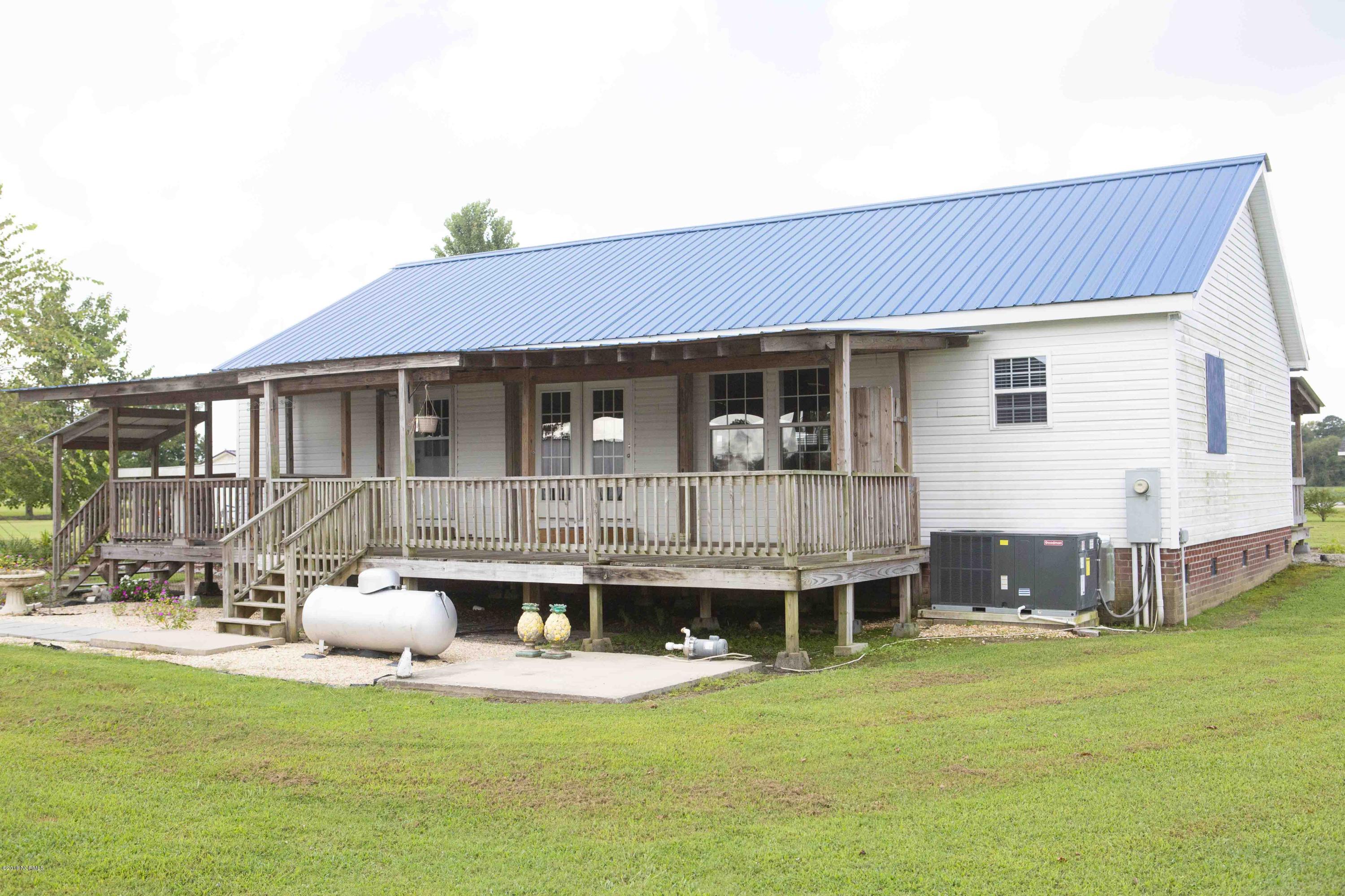 4437 Pleasant Plain Road Ayden, NC 28513 - Photo 3 of 59 4437 Pleasant Plain Rd003