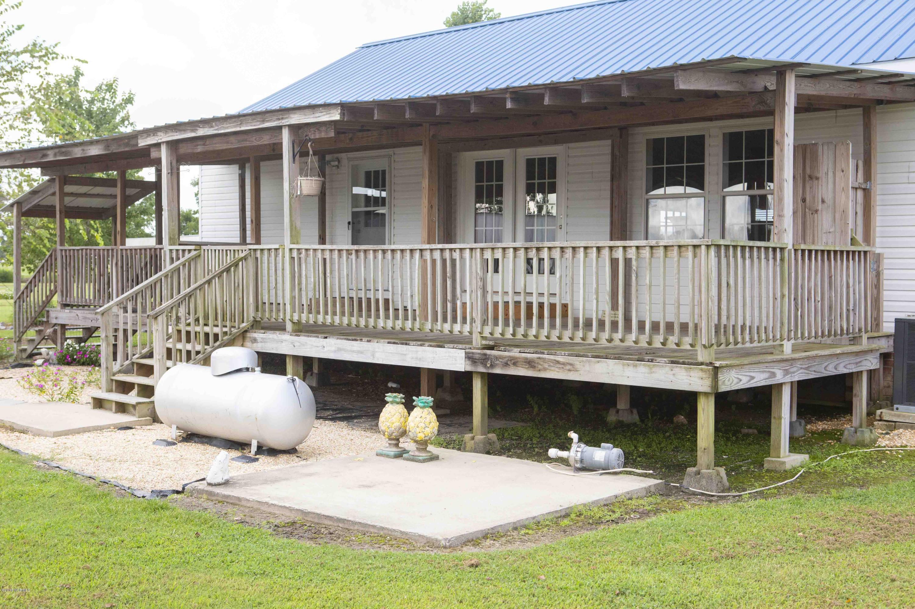 4437 Pleasant Plain Road Ayden, NC 28513 - Photo 4 of 59 4437 Pleasant Plain Rd004