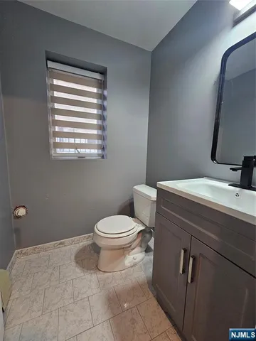 $4,300 | 233 Warren Avenue, Unit B, Fort Lee, NJ 07024