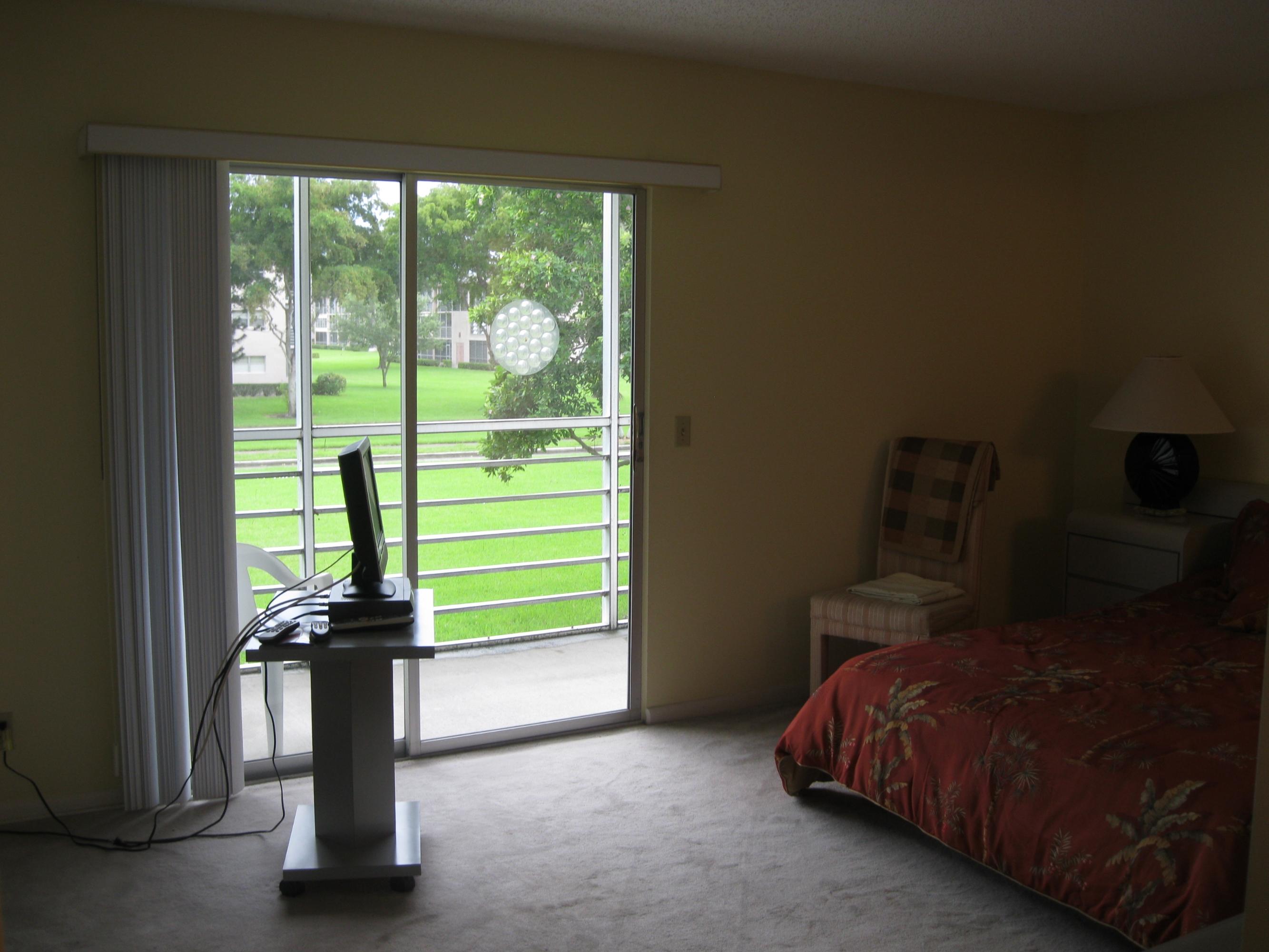 321 Preston H, Unit 3210 Boca Raton, FL 33434 - Photo 9 of 17 Master Bedroom