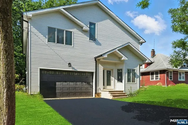 $1,280,000 | 42 Howland Avenue, River Edge, NJ 07661