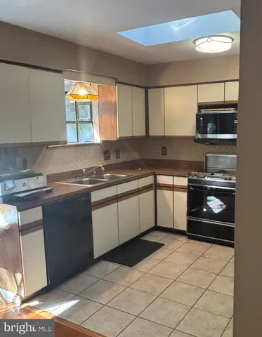 $795,000 | 3160 Rolling Road, Edgewater, MD 21037