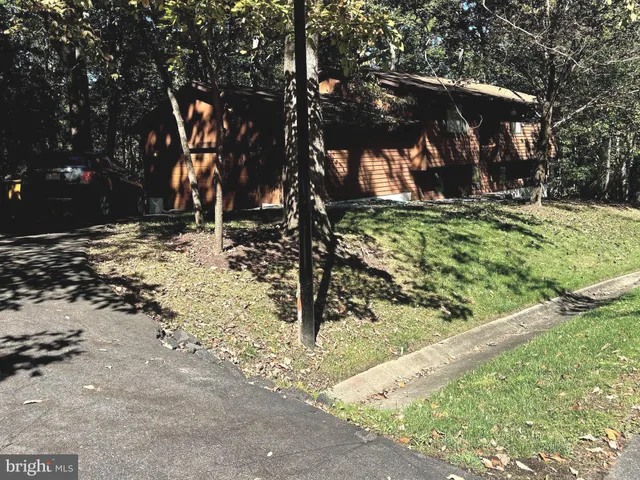 $795,000 | 3160 Rolling Road, Edgewater, MD 21037