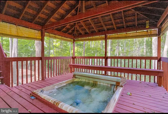 $795,000 | 3160 Rolling Road, Edgewater, MD 21037