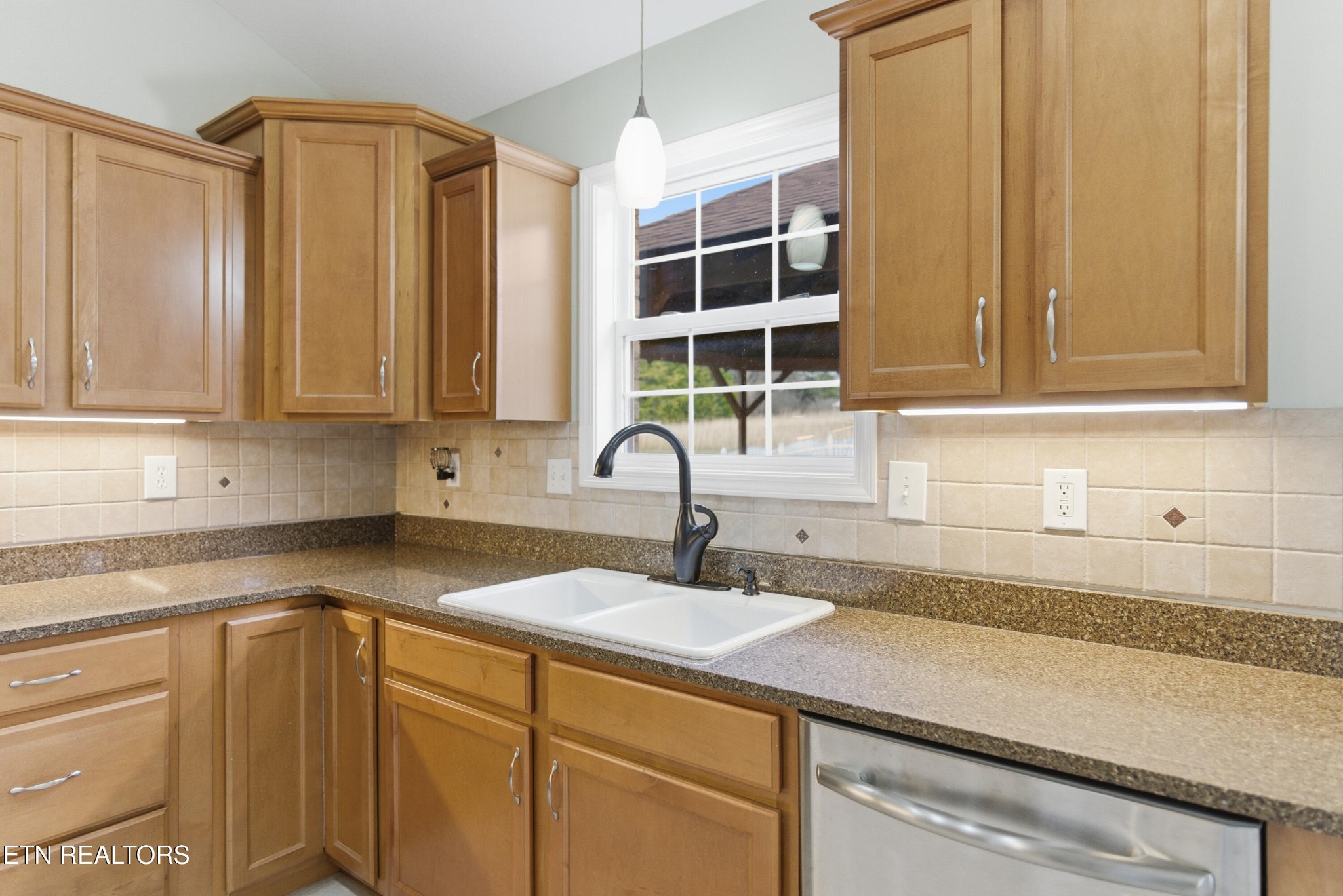 9650 Captain Smith Lane Corryton, TN 37721 - Photo 11 of 34