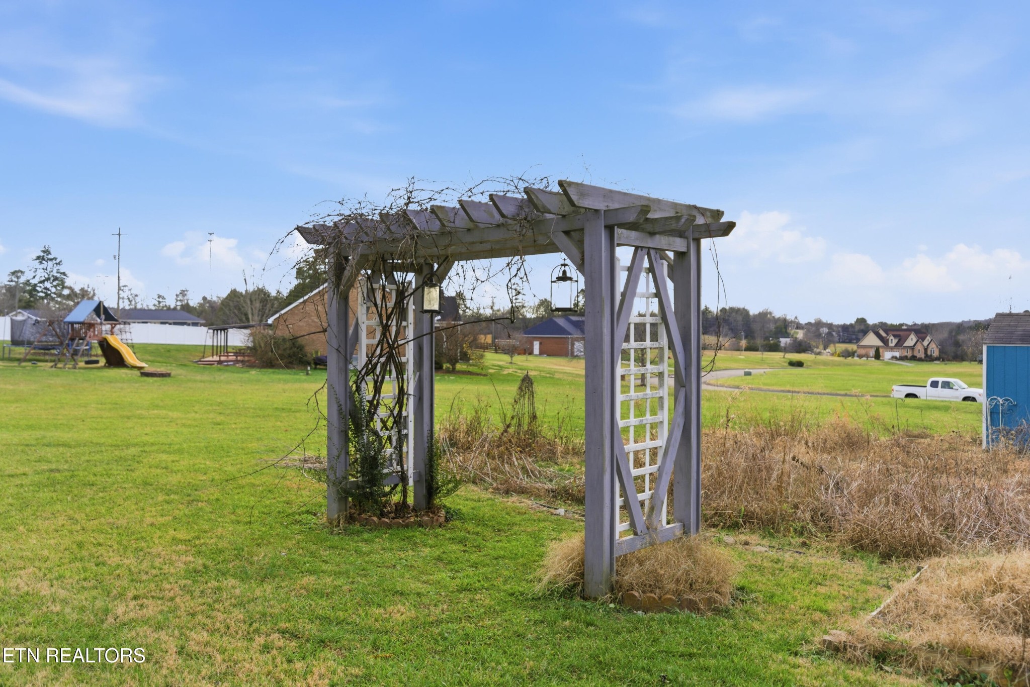 9650 Captain Smith Lane Corryton, TN 37721 - Photo 32 of 34