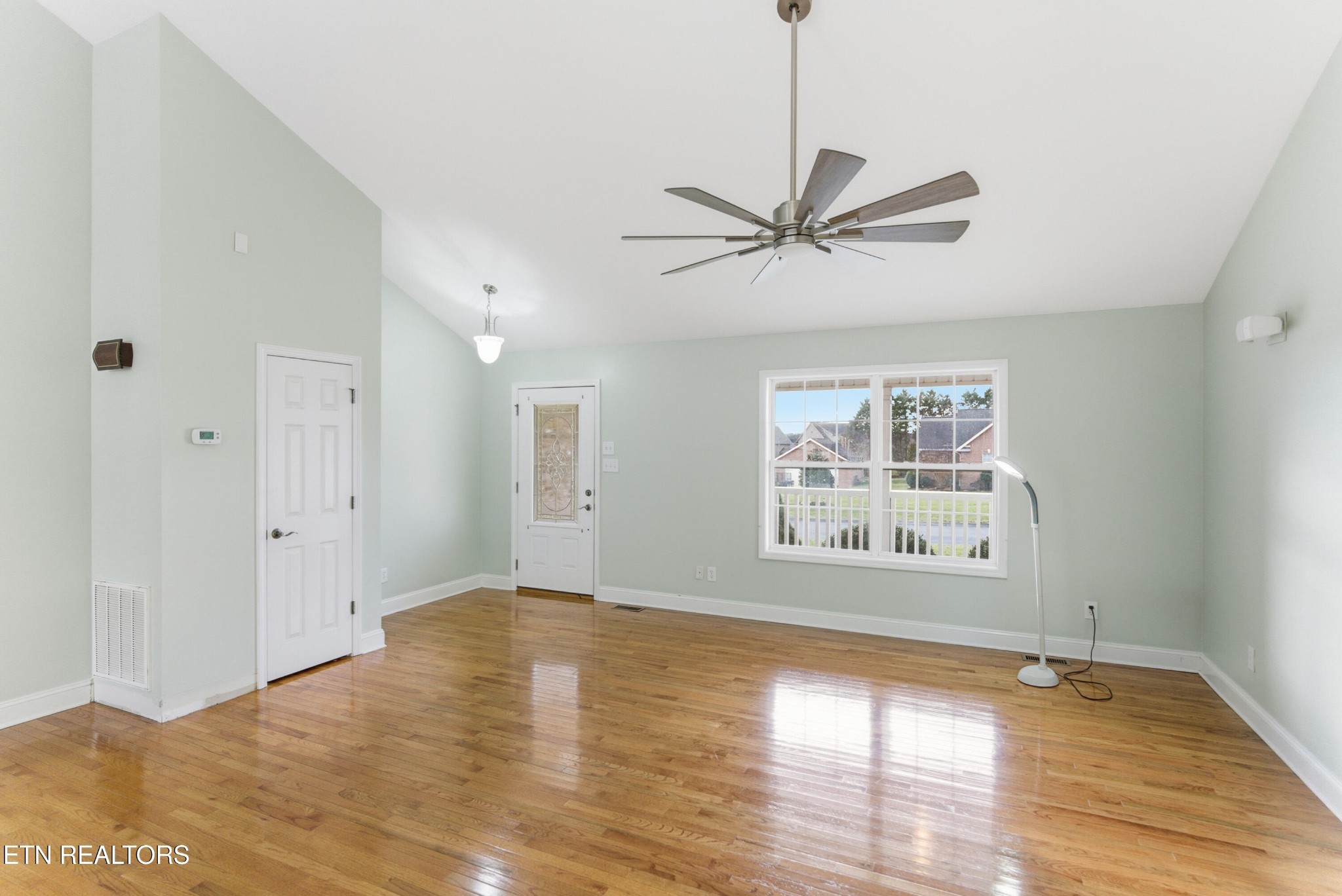 9650 Captain Smith Lane Corryton, TN 37721 - Photo 6 of 34