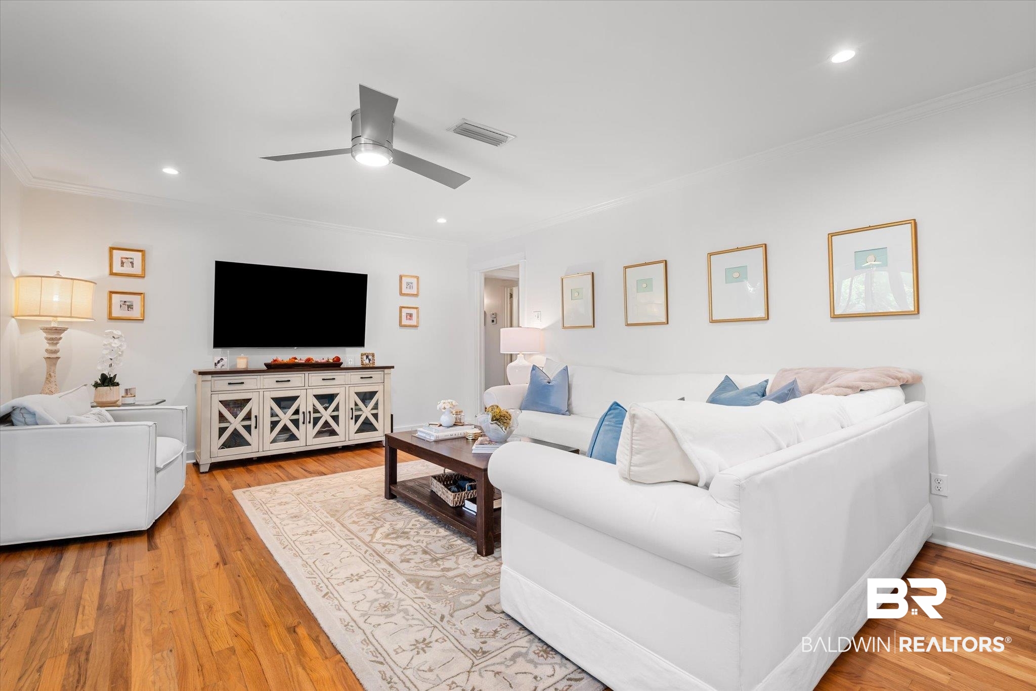 401 Camellia Court Fairhope, AL 36532 - Photo 12 of 36 Living Room from Kitchen to Foyer