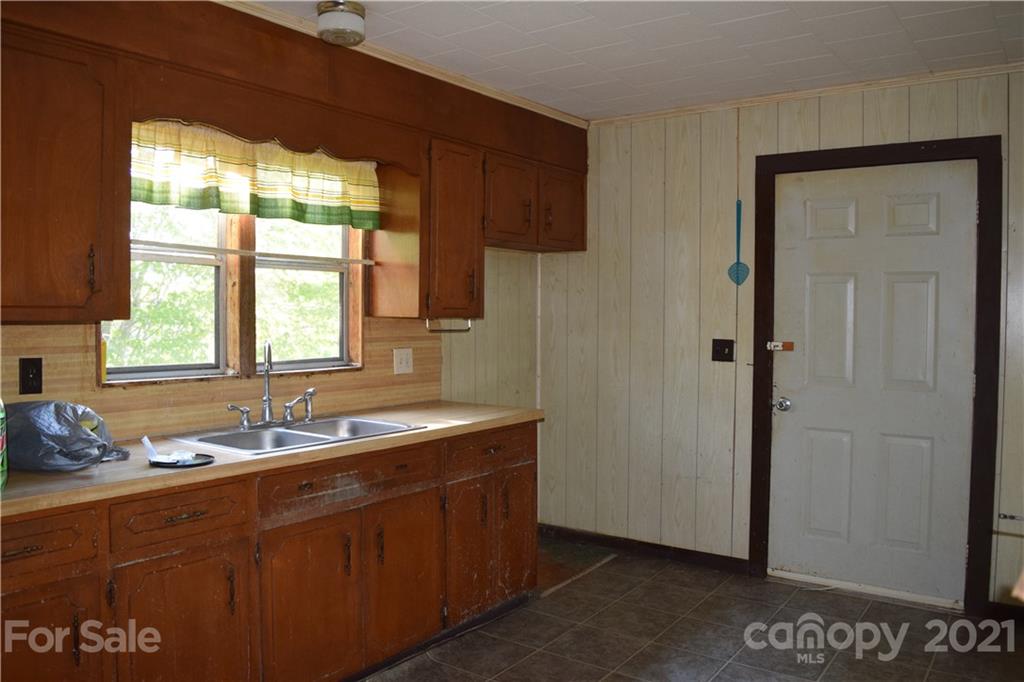 3762 Seitz Road Morganton, NC 28655 - Photo 12 of 17 Gallery Image 12