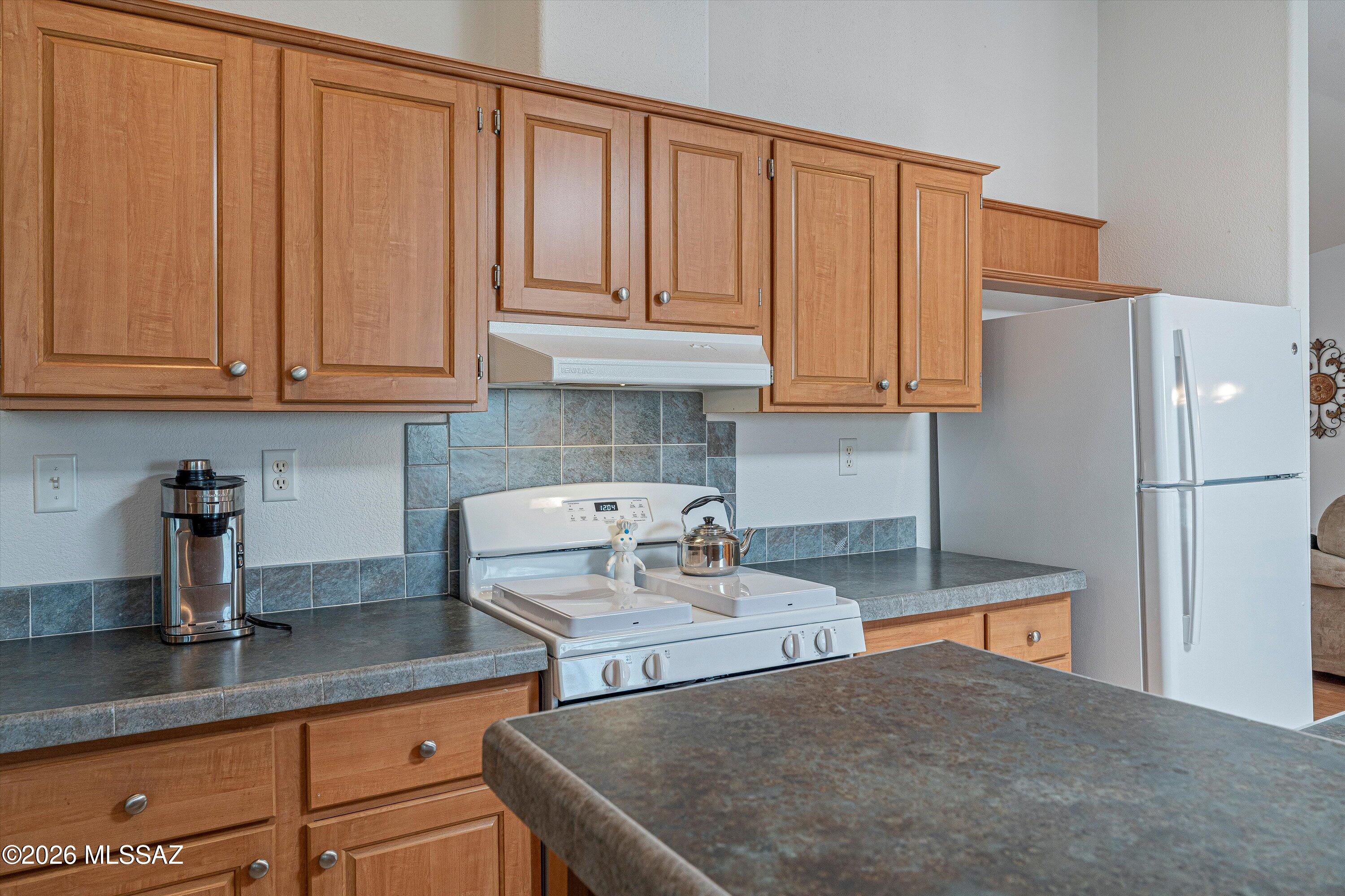 8401 South Kolb Road, Unit 524 Tucson, AZ 85756 - Photo 14 of 31 Kitchen