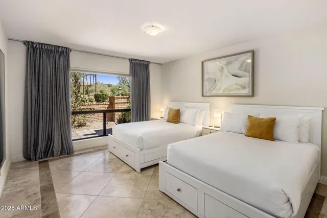 $3,500,000 | 4737 East Valley Vista Lane, Paradise Valley, AZ 85253