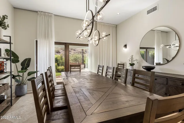$3,500,000 | 4737 East Valley Vista Lane, Paradise Valley, AZ 85253