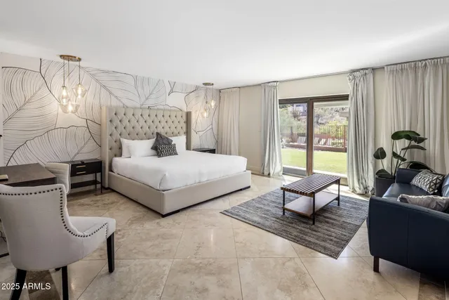 $3,500,000 | 4737 East Valley Vista Lane, Paradise Valley, AZ 85253