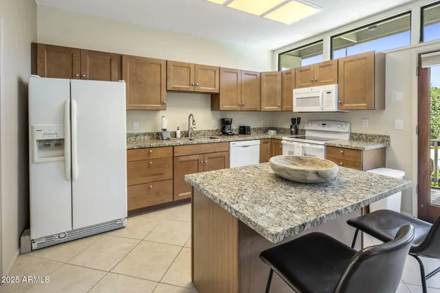 $3,500,000 | 4737 East Valley Vista Lane, Paradise Valley, AZ 85253