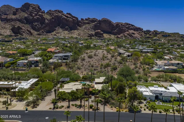 $3,500,000 | 4737 East Valley Vista Lane, Paradise Valley, AZ 85253