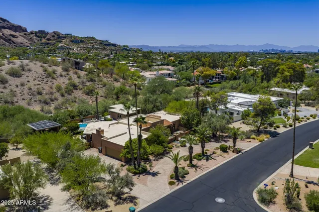 $3,500,000 | 4737 East Valley Vista Lane, Paradise Valley, AZ 85253
