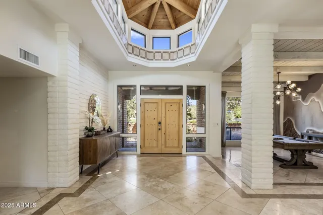 $3,500,000 | 4737 East Valley Vista Lane, Paradise Valley, AZ 85253