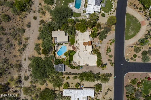$3,200,000 | 4737 East Valley Vista Lane, Paradise Valley, AZ 85253