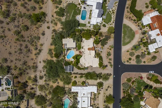 $3,500,000 | 4737 East Valley Vista Lane, Paradise Valley, AZ 85253
