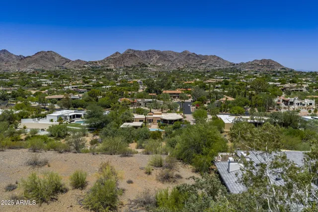$3,500,000 | 4737 East Valley Vista Lane, Paradise Valley, AZ 85253