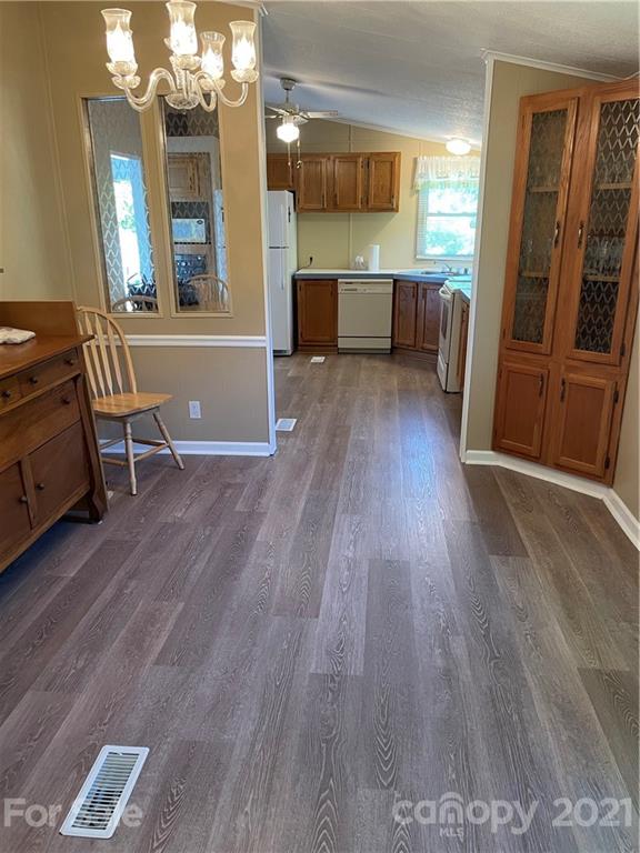5638 Liberty Hill Road, Unit 7 Catawba, SC 29704 - Photo 5 of 29 Gallery Image 5