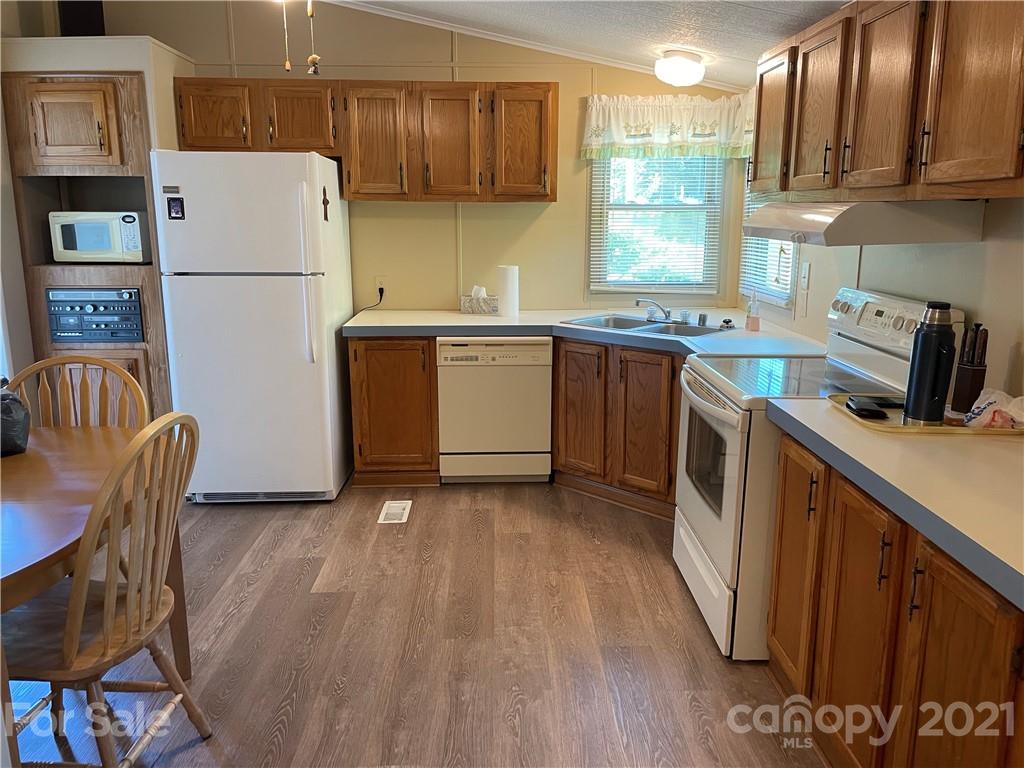 5638 Liberty Hill Road, Unit 7 Catawba, SC 29704 - Photo 6 of 29 Gallery Image 6