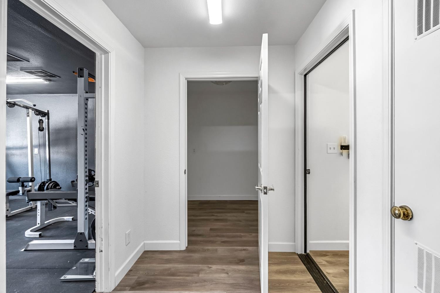 36065 Manon Avenue Madera, CA 93636 - Photo 19 of 50 a view of a room with gym equipment