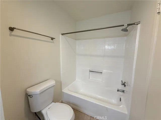 $2,195 | 1212 Gladys Avenue, Unit 203, Long Beach, CA 90804