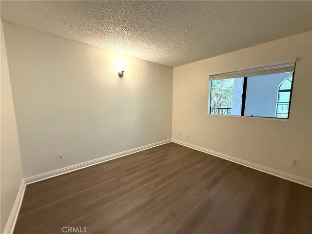 $2,195 | 1212 Gladys Avenue, Unit 203, Long Beach, CA 90804