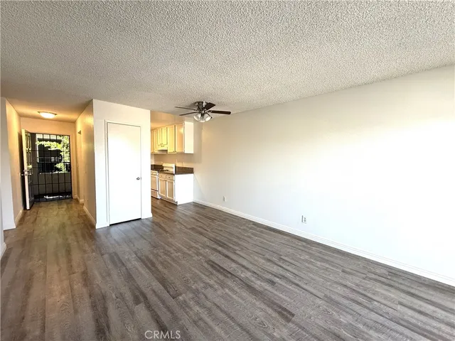 $2,195 | 1212 Gladys Avenue, Unit 203, Long Beach, CA 90804