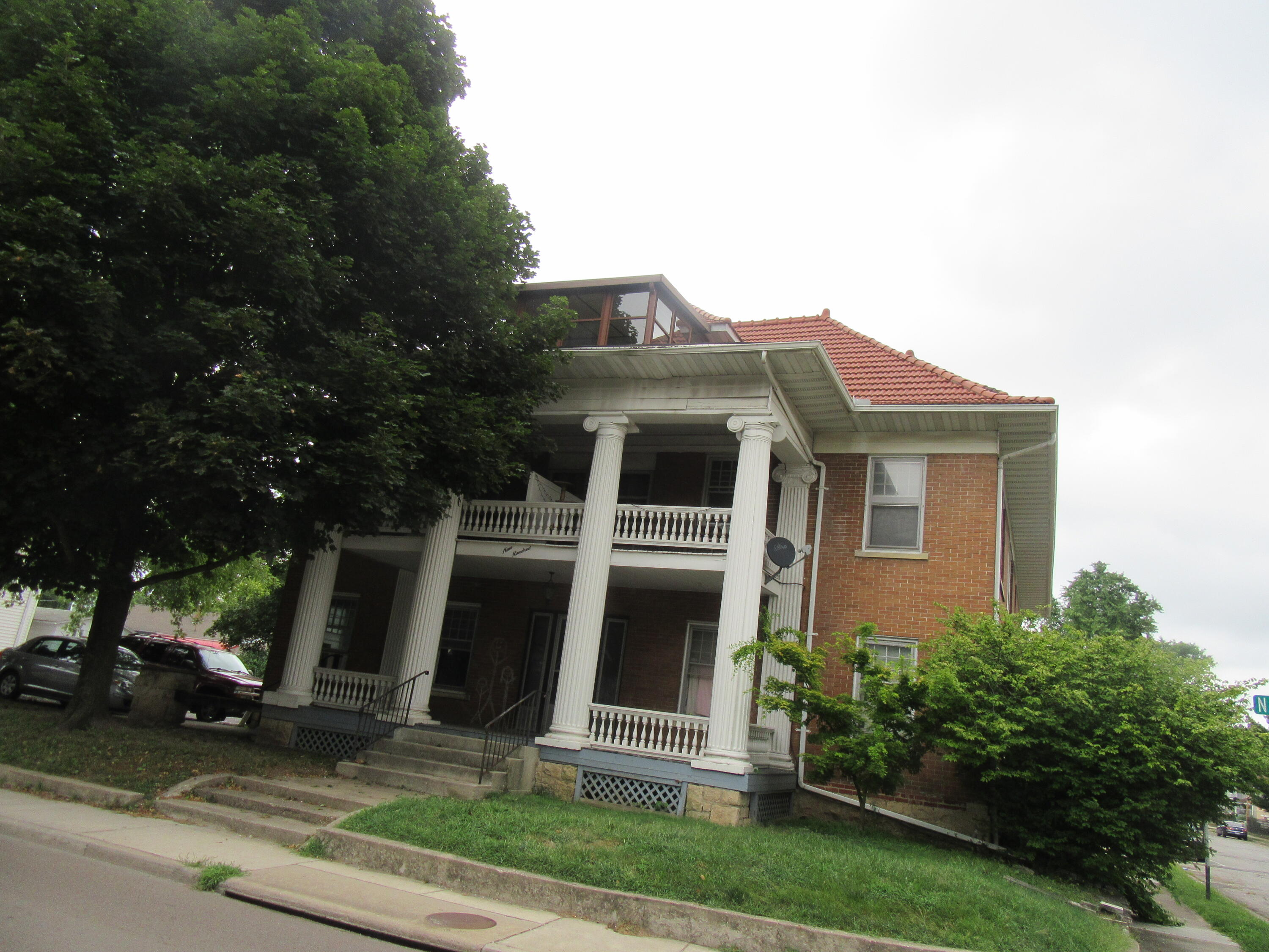 900 North Limestone Street Springfield, OH 45503 - Photo 2 of 4 Gallery Image 2