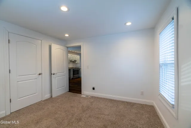 $2,750 | 288 Church Street, Saratoga Springs, NY 12866