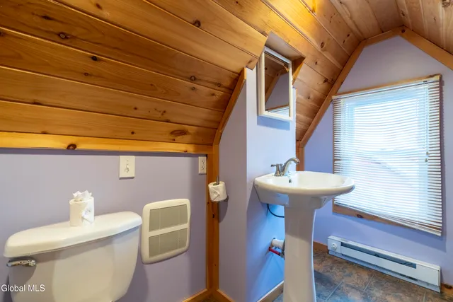 $2,750 | 288 Church Street, Saratoga Springs, NY 12866