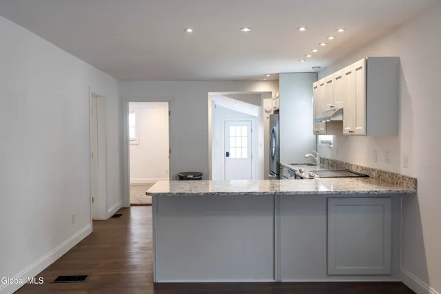 $2,750 | 288 Church Street, Saratoga Springs, NY 12866