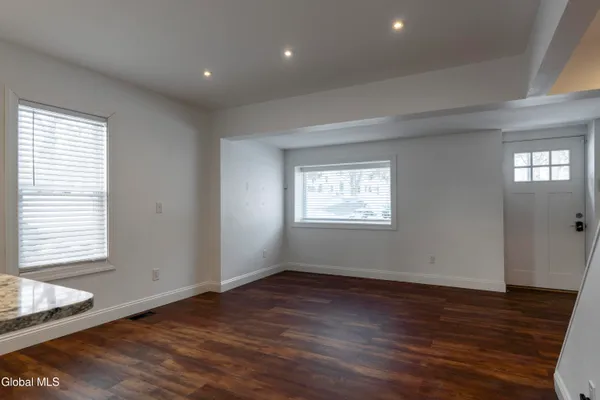 $2,750 | 288 Church Street, Saratoga Springs, NY 12866